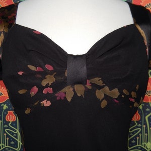 Vintage 90's Y2K Coquette Femme Flirty Whimsigoth Black Floral Silk