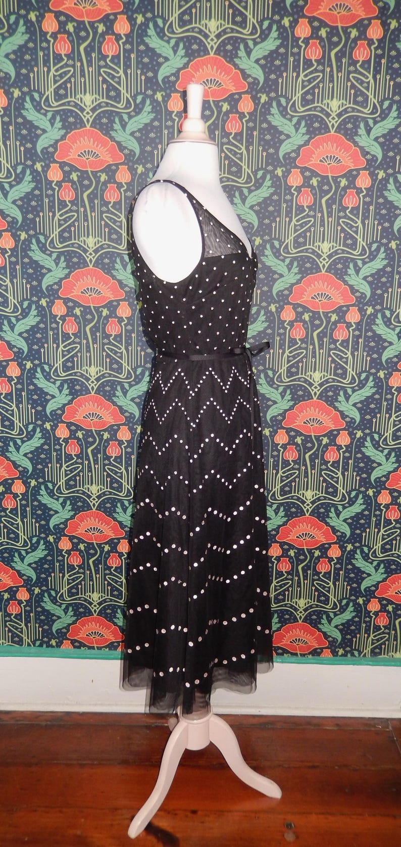 Vintage Y2K Bcbg Max Azria Black Embroidered Mesh Polka Dot Fit Flare Cocktail Dress bild 5