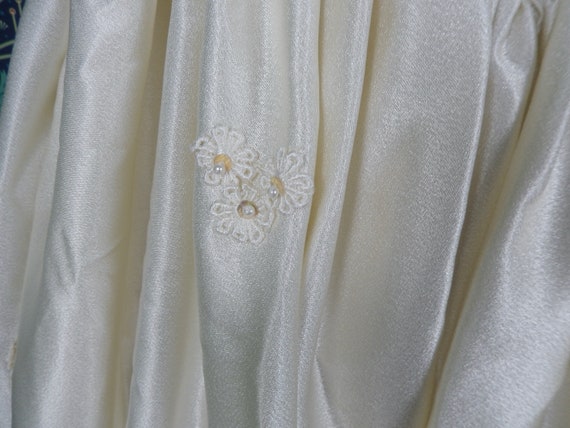 Vintage 80's 90's Ivory Beaded Sequin Poufy Satin… - image 5