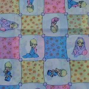 Precious Moments knapperige stof