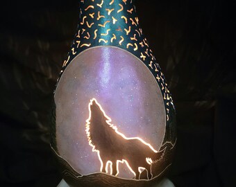 Handcarved Howling Wolf Gourd Lamp