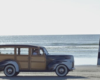 Close Finish Vintage Wagon