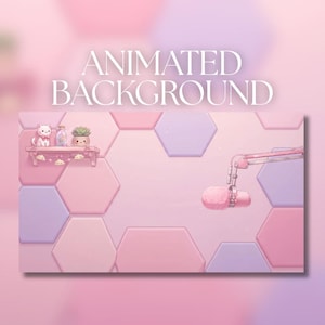 以下が含まれることがあります： ピンクと紫の六角形のパターンが特徴のアニメーション背景。左側の棚には白い猫の置物、カラフルなビーズが入ったボトル、多肉植物が置かれています。右側からはアームに取り付けられたピンク色のマイクが伸びています。