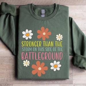 Stärker als der Sturm, Christian Apparel, Retro Sonnenblume, Christian Sweatshirt, Glaube basiert, Religiöse Geschenke, Religiöses Sweatshirt,