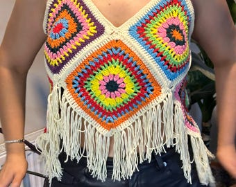 Top corto de crochet hecho a mano: Top bohemio de algodón con cuadrados para festivales de abuela