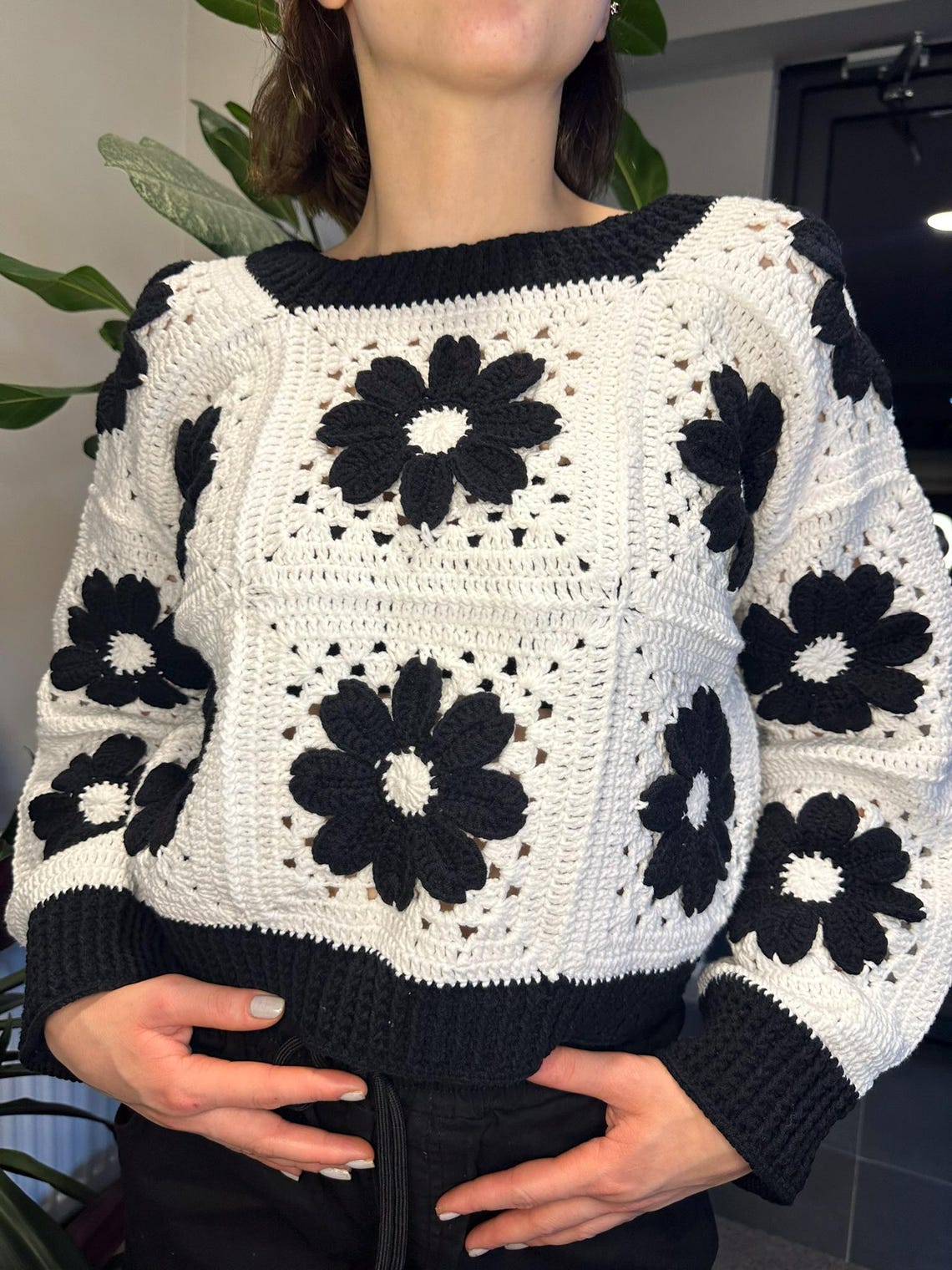 Black and White Checkered Patchwork Summer/Autumn Heart Cut-Out Top/Sweatshirt Skirt