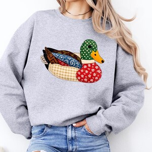 Vintage Faux Patchwork Mallard Sweatshirt : Retro Quilted Duck Crewneck, Aesthetic Nature Lover Pullover, Country Wildlife Gift Sweater