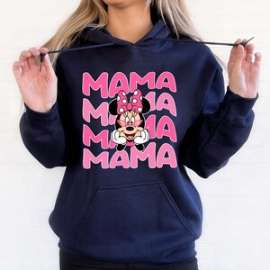Mama Minnie Mouse Hoodie: Retro Disney Trip Hooded Sweatshirt, Mothers Day Gift, Mama Pullover Bild 6