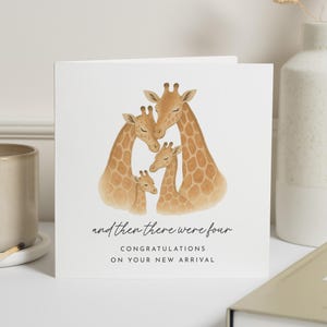 En toen waren er nog vier, kaart voor nieuwe baby, kaart Giraffe, gefeliciteerd met je nieuwe aankomst, kaart voor gezin van vier, schattige babykaart