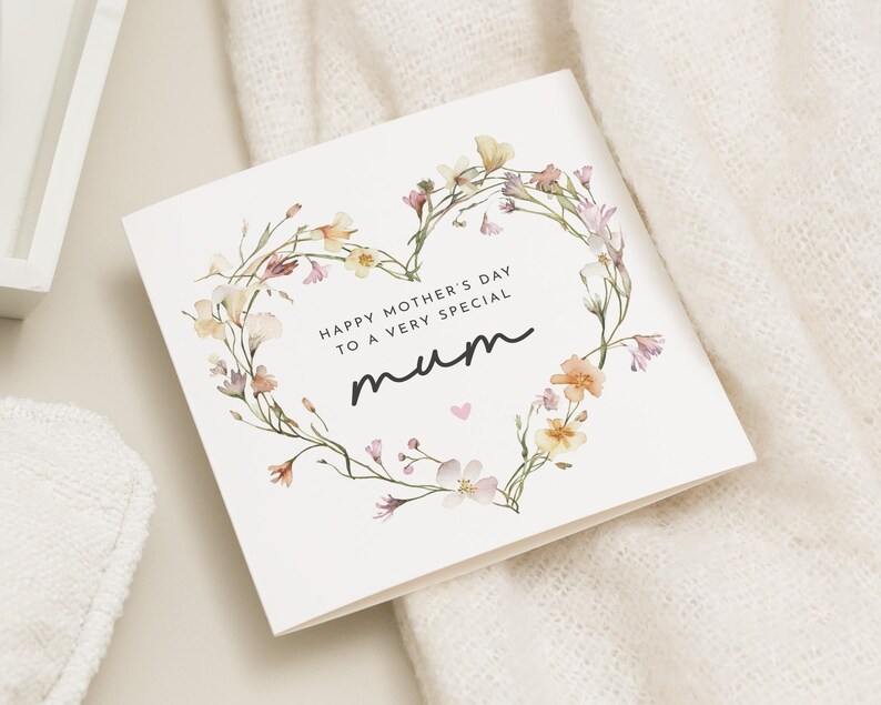 Carte florale de fête des mères, carte de fête des mères heureuse, carte pour la fête des mères, cartes de fête des mères maman pour elle, carte de fête des mères avec des fleurs image 1