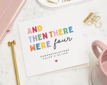 Et puis il y avait 4 cartes, carte de félicitations pour nouveau bébé, cadeau pour nouveau-né, carte de nouveau-né pour ami, carte de grossesse personnalisée, carte de bébé mignon