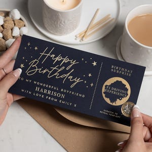 Biglietto da grattare per compleanno, biglietto da grattare per rivelare, regalo di compleanno per fidanzato, gratta per rivelare, buono di compleanno, buono regalo, sorpresa di compleanno