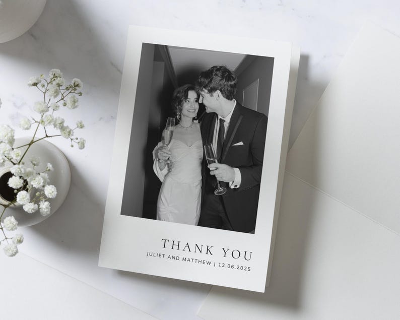 Cartes de remerciement de mariage pliées avec photo, Cartes de remerciement personnalisées pour mariage, Cartes de remerciement avec photo, Cartes postales de remerciement pour mariage image 1