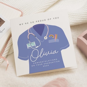Carte de félicitations de remise de diplôme, carte de remise de diplôme de médecin personnalisée pour elle, carte de remise de diplôme d'infirmière, carte de nouveau médecin fier de vous