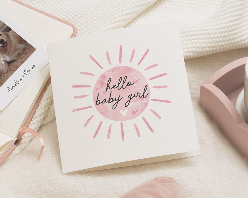 Carte personnalisée de bébé fille, bonjour petite fille, carte de félicitations pour nouveau bébé, carte de nouveau bébé ami, carte de bienvenue dans le monde bébé image 1