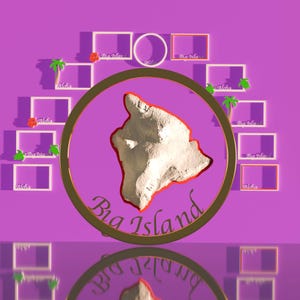 Puede incluir: Una taza de cerámica blanca con un asa negra y el texto "But First, Coffee" en un estilo manuscrito. La taza está sobre una superficie blanca. La taza mide aproximadamente 10 cm de alto.