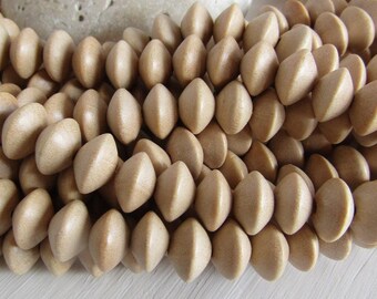 witte houten schotelkralen, licht crèmebeige tint, afgewerkt, 6 mm x 10 mm dia (kies de lengte in het vervolgkeuzemenu) 20ab46