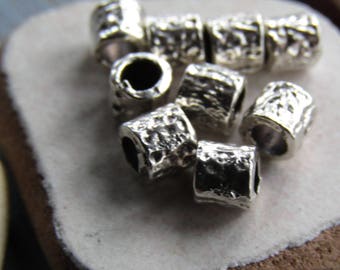 Antiqued silver mini tube beads, small textured metal casting spacer - Pewter tone , antiqued silver finish - 3.5 x 4mm (16 beads) 7as2694