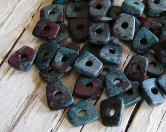 Ceramic chip beads, teal purple speckled  , small spacer mix shape, 5.5 to 7mm  (10 grams, approx 115 beads ) 22aymr1-581