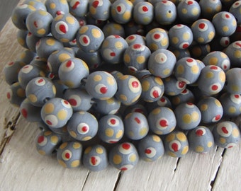 grey  Round  lampwork glass beads,  patterned with dots , ethnic  java Indonesian   8.8mm to 9.5mm dia (16 beads) 22ab4-7