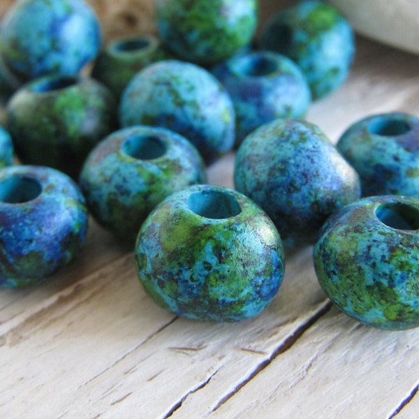 Round Ceramic beads, blue green speckled tone ,  spacer 9mm dia x 7 to 8mm, 3mm hole ( 10 beads) 21Ay-bgs-1204