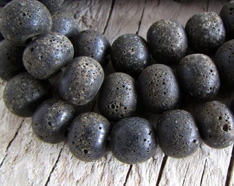 Rustic charcoal grey round glass beads, black java lampwork, surface, primitive aged ethnic indonesian 10 to 12mm (choose quantity)20bb2-3