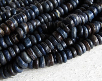 Blue coconut rondelle beads,   washer  spacer beads, disc beads 2 to 4mm x 7mm to 8mm  in diameter ( 12 inches strand )  20ab3-6