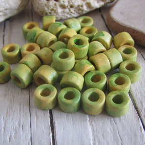 green yellow ceramic rondelle beads , speckled matte spacer , 6mm x 4mm, with  2.5mm hole ( 50 beads ) 23ay-rm-1222