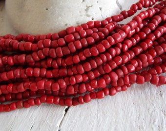 cuentas de semillas de vidrio rústico rojo, espaciador de tubo de barril pequeño, Indonesia de 3 a 5 mm de diámetro (44 pulgadas de hilo) 24ab2-3