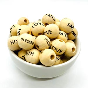 Juego de cuentas de madera con letras grabadas, benditas, con esperanza, fe y amor