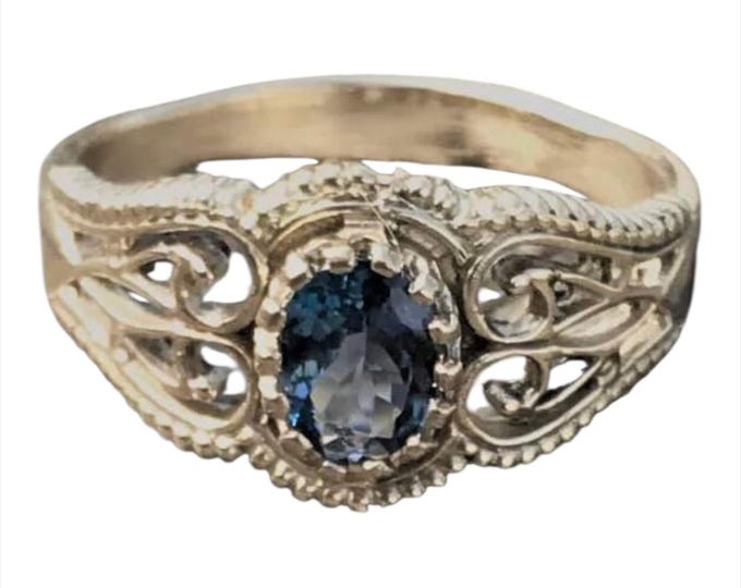 Handmade Tanzanite 14kt Gold Filigree Ring: Gemstone Crown