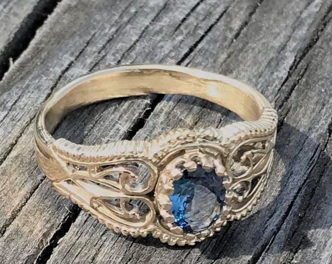 Handmade Tanzanite 14kt Gold Filigree Ring: Gemstone Crown