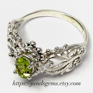 Handmade Sterling Silver Peridot Filigree Ring