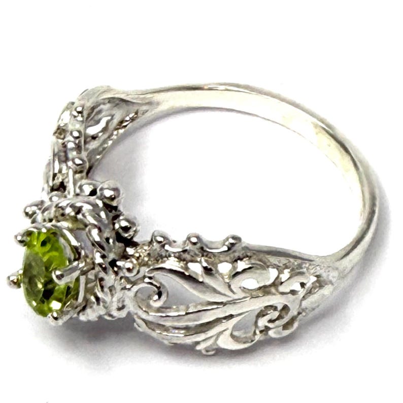 Handmade Sterling Silver Peridot Filigree Ring