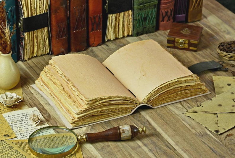 400 pages Tree of Life Grimoire Leather Journal for Women and Men, Spell Notebook book of shadows Handmade Deckle Edge Paper Diary With Lock