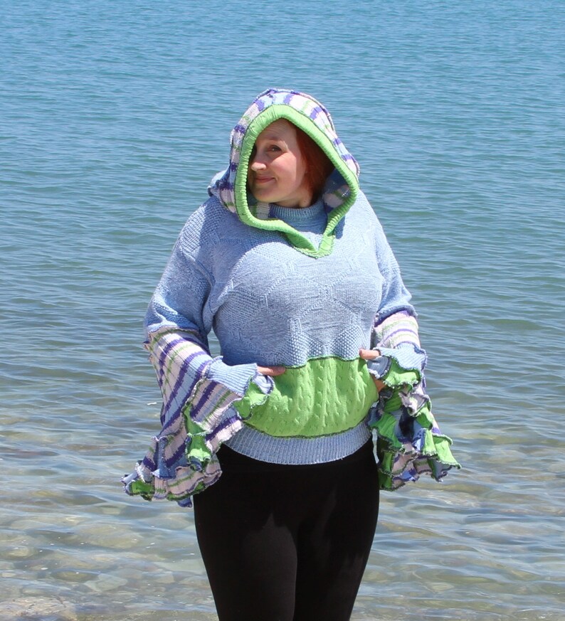 Wool Free medium Ribbit frankensweater pull over image 3