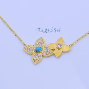 18k Solid Yellow Gold Diamond Sleeping Beauty Turquoise Clover Charm Pendant Necklace