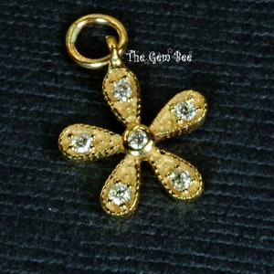 14K solid Yellow Gold Diamond 5 petal flower Charm Necklace Pendant