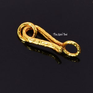 5.5mmx16.8mm 18k Solid Gold Old-Fashioned Textured Surface Hook Clasp