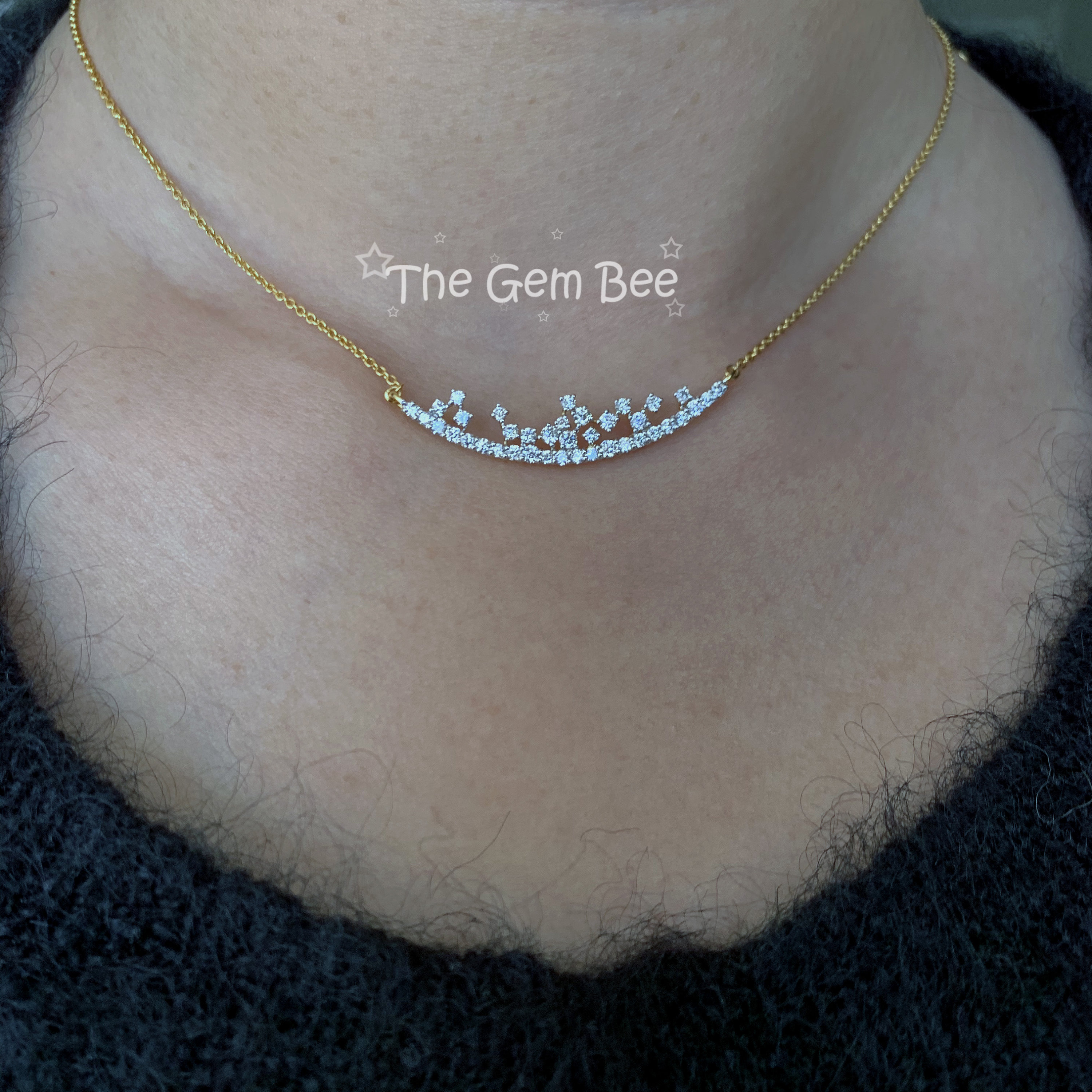 Collana con corona in argento sterling e zirconi cubici: ciondolo delicato fatto a mano - Italia