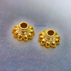 6 mm 18k Massiv Gelbgold Fancy Geriffelte Perlenkappe Finde Menge: (2) oder (10)