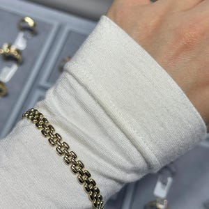 14 kt gouden middelgrote schakelarmband, dikke vierkante schakelarmband, unieke schakelarmband, dikke vierkante armband, gouden statementarmband