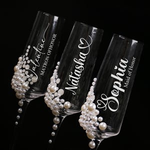 Copas de vino para la fiesta nupcial / Copa de champán con perlas y cinta / Regalos para el día de la boda / Regalos para la madre de la novia / Regalo de Navidad para ella
