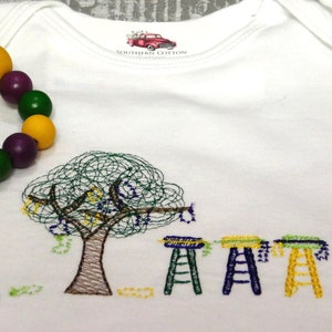 Mardi Gras Baby Outfit, Mardi Gras, Embroidered Mardi Gras Bodysuit, Personalized Mardi Gras Baby Outfit, Mardi Gras Bodysuit, Baby Outfit