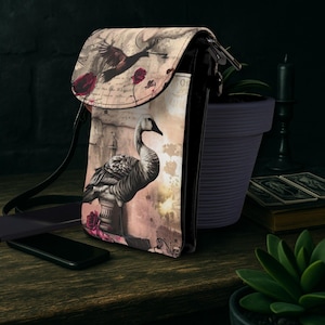 Cartera pequeña para teléfono con diseño de ganso gótico y sarcástico, arte victoriano de ganso, bolso cruzado de bruja, funda mística para celular, ideal para el Día de la Madre.