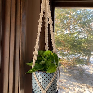 Macrame Plant Hanger - Whimsical Home Decor - Hanger For Plants - Plant Cutting Holder - Plant Holder - Plant Pot - Cottagecore - Cottage