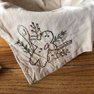 Primitive gingerbread bread cloth