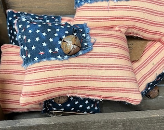 Primitive Americana Flag bowl fillers