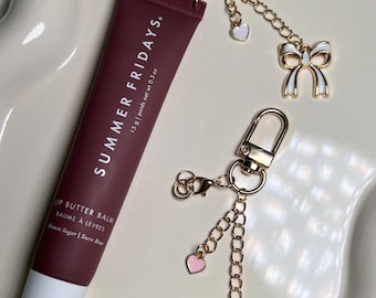 Coquette bow and heart lip Gloss Key Chain. Cute and dainty gift ideas. Pink or white bow/ heart keychain with gold chain. NO LIPGLOSS*