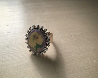 VINTAGE RING PANSY Flower